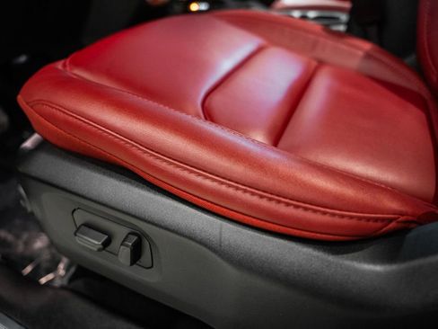 Used 2024 Jeep Wrangler Unlimited Rubicon 392 image 40