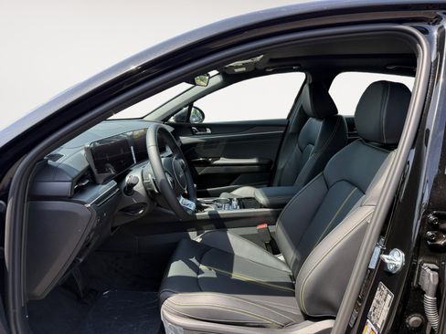 New 2026 Kia K5 GT FWD image 10