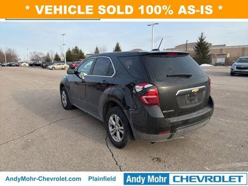 Used 2017 Chevrolet Equinox LS image 2