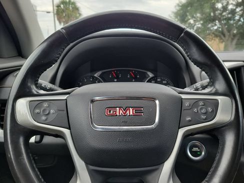 Used 2019 GMC Terrain SLE w/ Driver Convenience Package FWD image 10