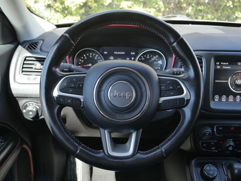 Used 2020 Jeep Compass Trailhawk AWD/4WD image 6