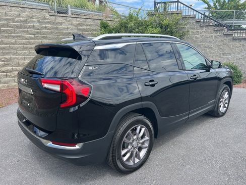 Used 2022 GMC Terrain SLT image 9
