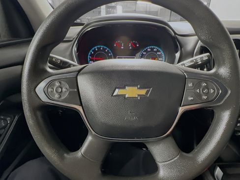 Used 2019 Chevrolet Traverse LS FWD image 18
