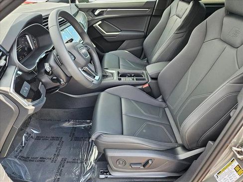 New 2025 Audi Q3 2.0T Premium image 4