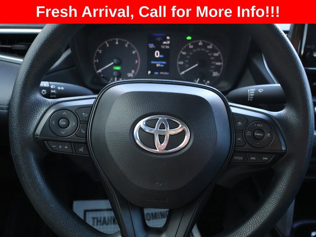 Used 2024 Toyota Corolla Cross AWD Hybrid image 28