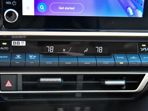 Used 2025 Toyota Camry LE FWD image 24