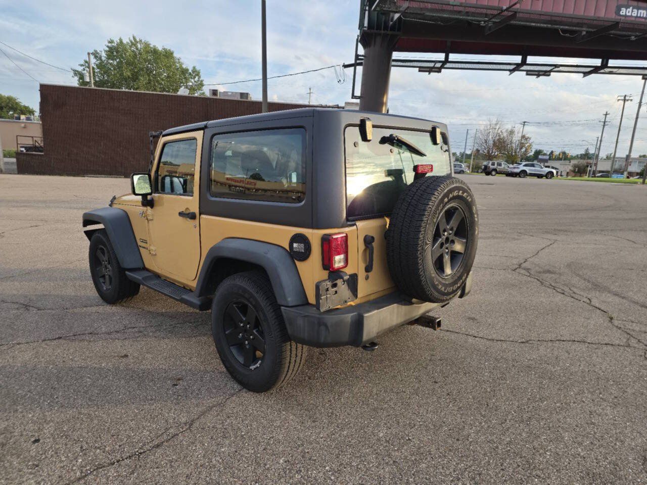 Used 2014 Jeep Wrangler Sport AWD/4WD image 6