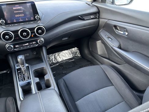 Used 2021 Nissan Sentra SV image 23