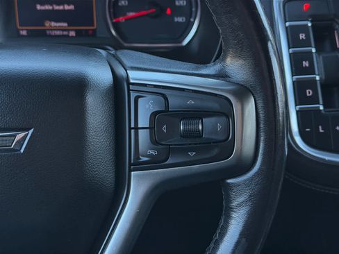 Used 2021 Chevrolet Suburban Z71 w/ Luxury Package image 19