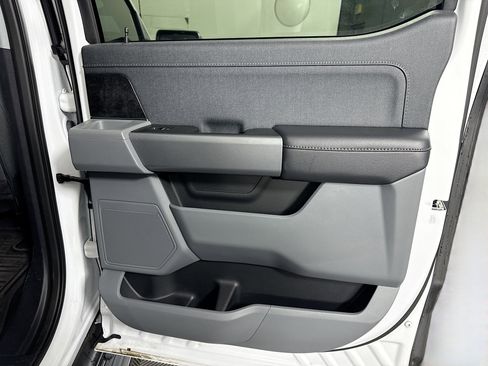 Used 2023 Ford F150 Lightning XLT image 28