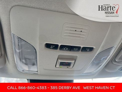 Used 2022 Toyota Corolla LE image 48