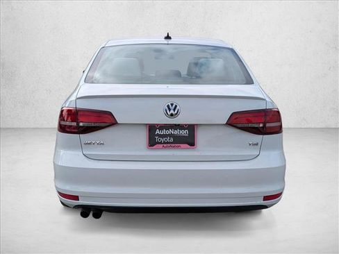 Used 2016 Volkswagen Jetta Sport FWD image 7