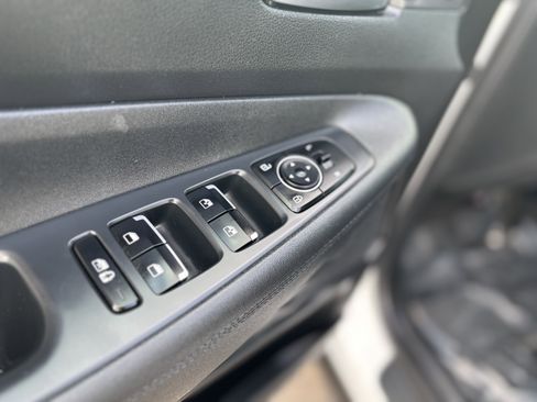 Used 2021 Hyundai Santa Fe SEL image 13