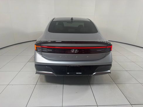 Certified 2025 Hyundai Sonata SEL FWD image 6