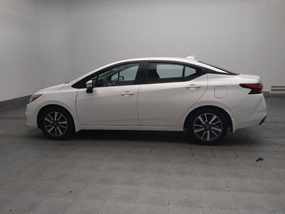 Used 2021 Nissan Versa SV FWD image 3