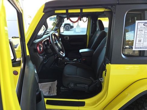 Used 2023 Jeep Wrangler Rubicon w/ LED Lighting Group image 19