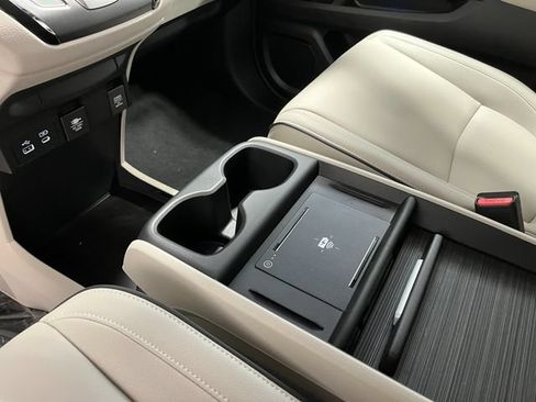 New 2027 Honda Odyssey Touring image 17