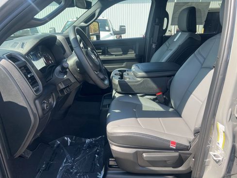 New 2026 RAM 2500 Tradesman AWD/4WD image 13