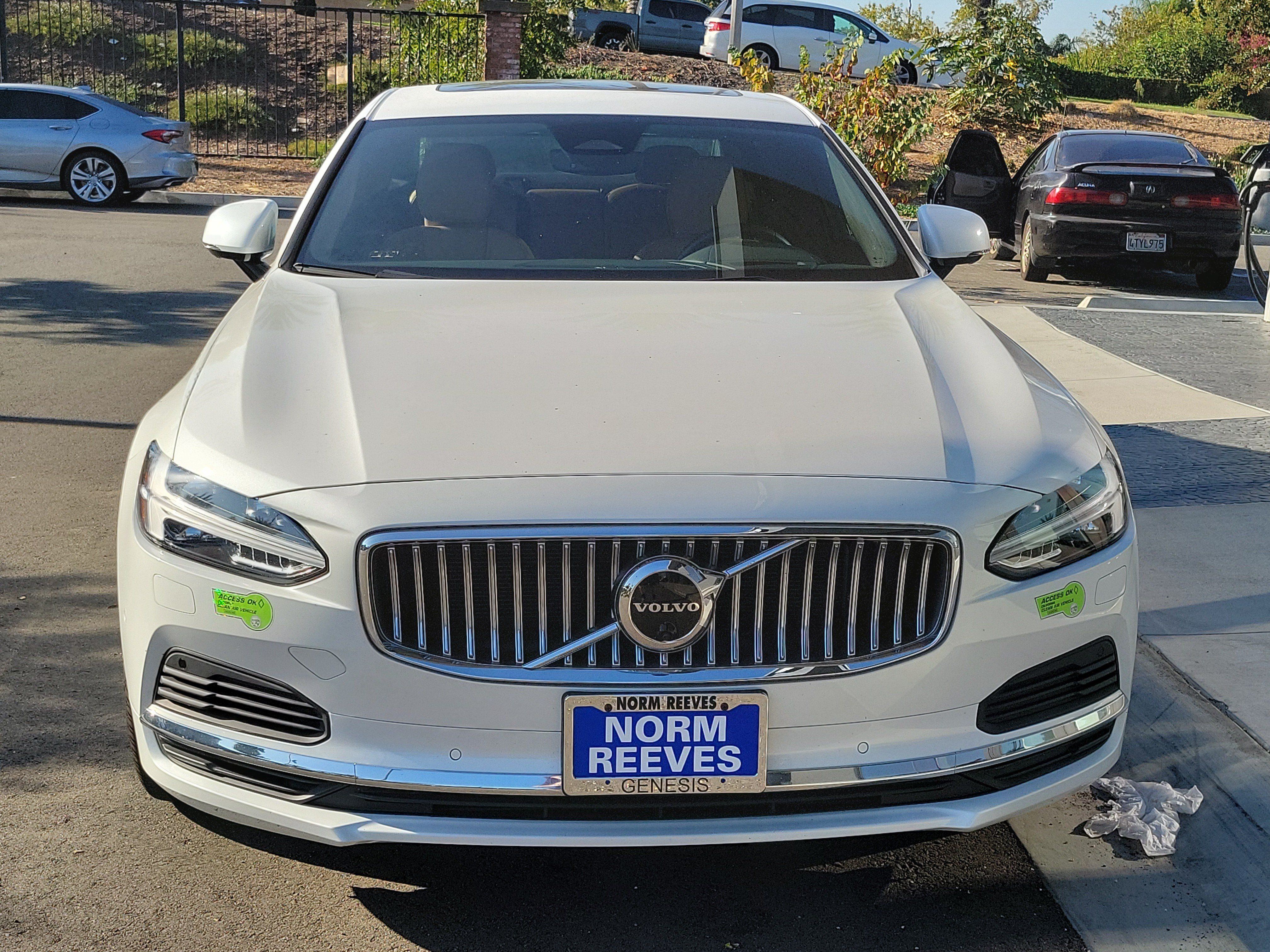 Used 2023 Volvo S90 T8 Ultimate AWD/4WD image 2