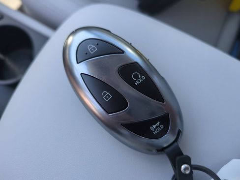 New 2026 Hyundai Kona Limited FWD image 39