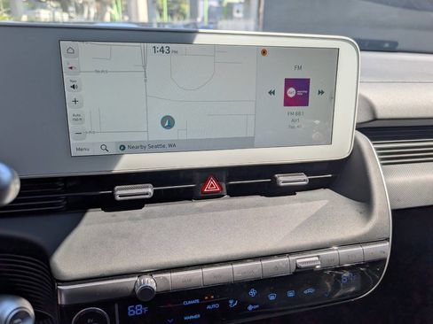 Used 2024 Hyundai Ioniq 5 SEL AWD/4WD image 11