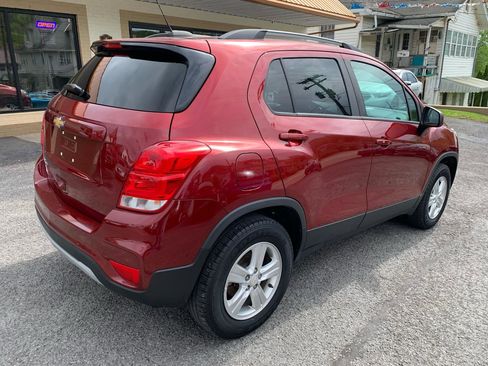 Used 2022 Chevrolet Trax LT w/ Driver Confidence Package AWD/4WD image 5