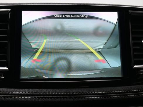 Used 2023 Chrysler Pacifica Limited w/ S Appearance Package AWD/4WD image 32