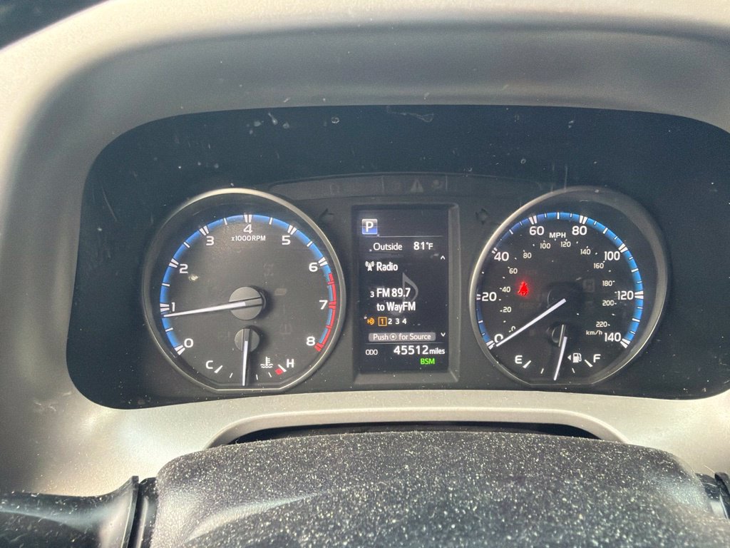 Used 2018 Toyota RAV4 XLE w/ Plus Extra Value Package FWD image 3