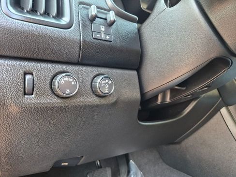 Used 2020 Chevrolet Colorado ZR2 AWD/4WD image 16