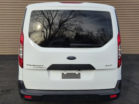 Used 2022 Ford Transit Connect XLT image 4