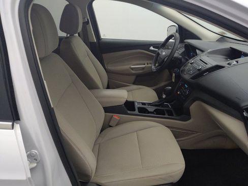 Used 2017 Ford Escape SE image 21