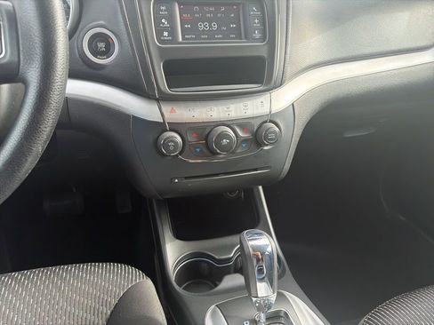 Used 2016 Dodge Journey SXT image 15