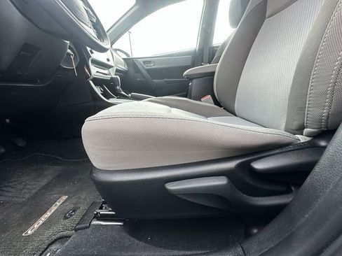 Used 2017 Toyota Corolla LE image 17