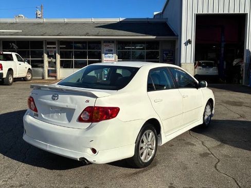 Used 2010 Toyota Corolla S image 9