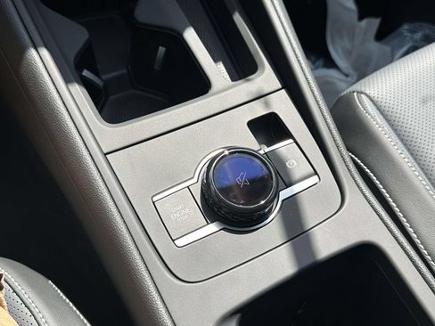 New 2026 Volkswagen Tiguan SE AWD/4WD image 24