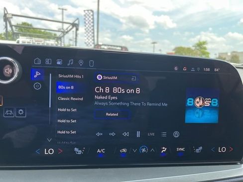 New 2026 Chevrolet Traverse LT FWD image 25