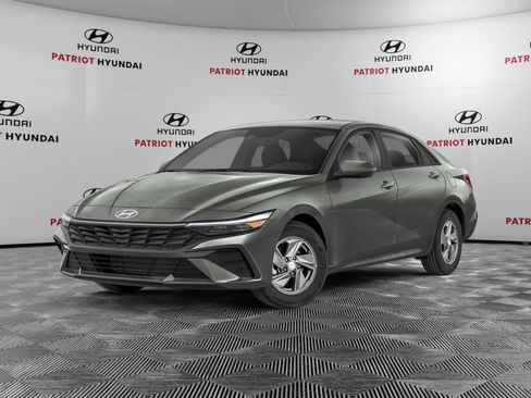 New 2026 Hyundai Elantra SE FWD image 1