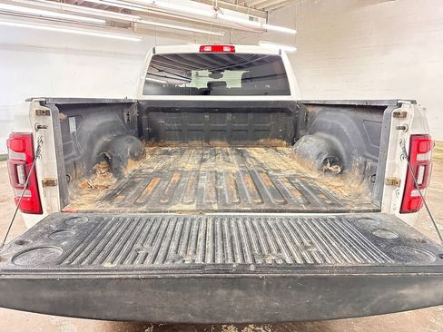 Used 2022 RAM 2500 Big Horn w/ Level 1 Equipment Group AWD/4WD image 19