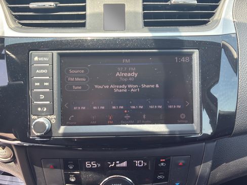 Used 2019 Nissan Sentra SV FWD image 30