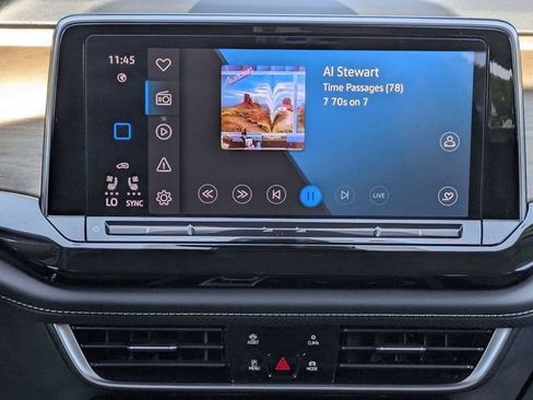 Certified 2025 Volkswagen Atlas SE FWD image 19