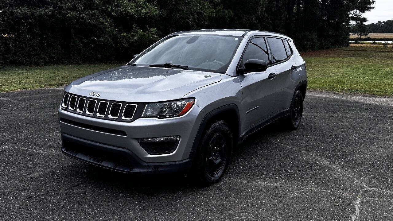 Used 2017 Jeep Compass Sport FWD image 4