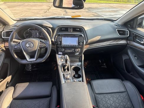 Used 2017 Nissan Maxima Platinum FWD image 15