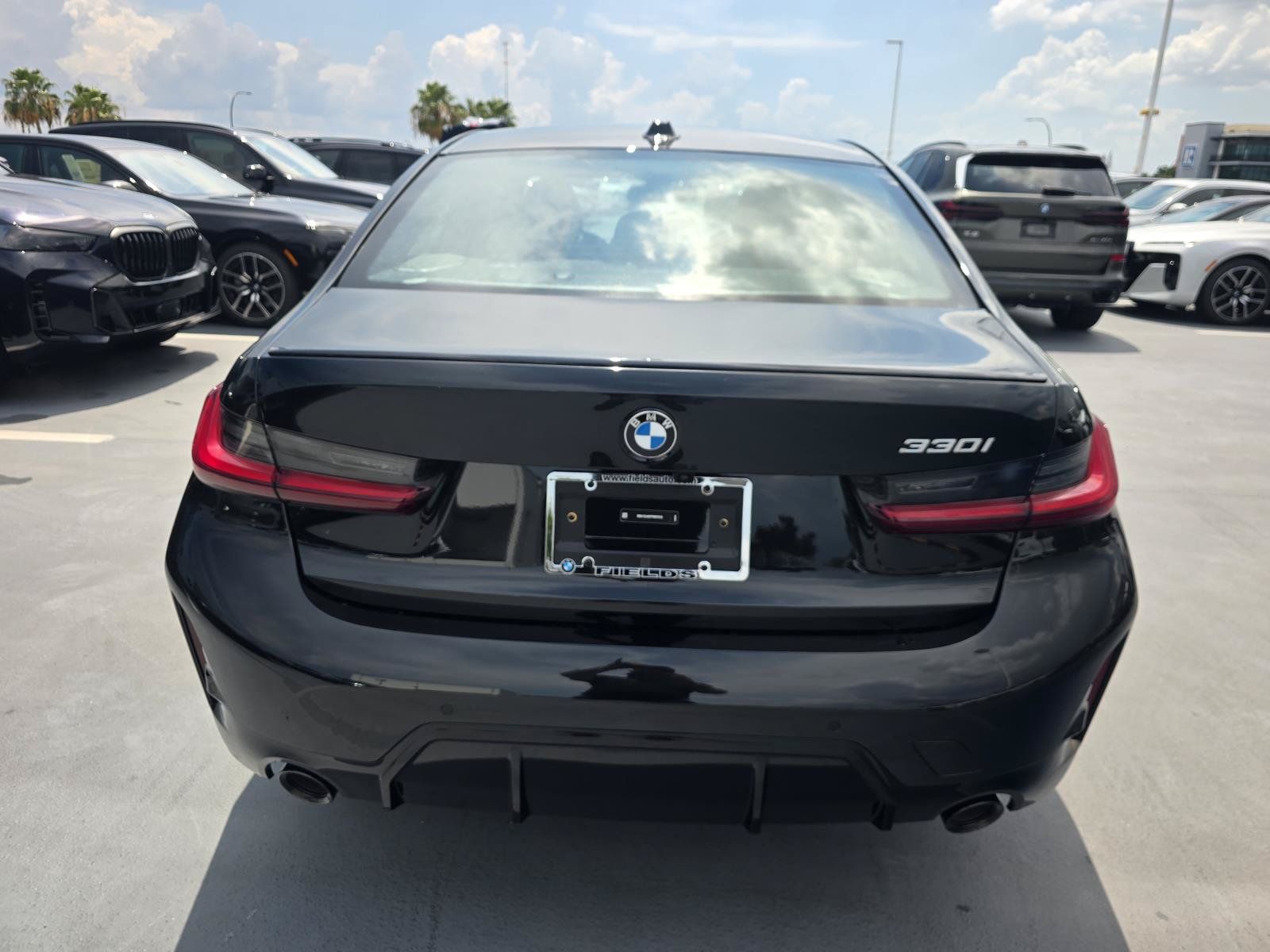 New 2026 BMW 330i Sedan w/ M Sport Package RWD image 5