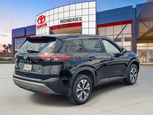 Used 2023 Nissan Rogue SV FWD image 6