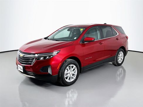 Used 2023 Chevrolet Equinox LT image 4