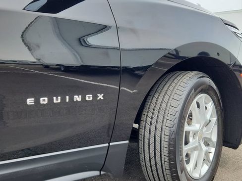 Used 2024 Chevrolet Equinox LT w/ LPO, Floor Liner Package FWD image 19