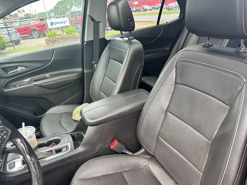 Used 2020 Chevrolet Equinox Premier AWD/4WD image 12