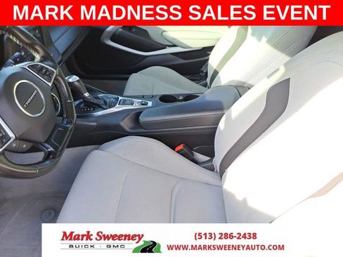 Used 2019 Chevrolet Camaro LT image 9
