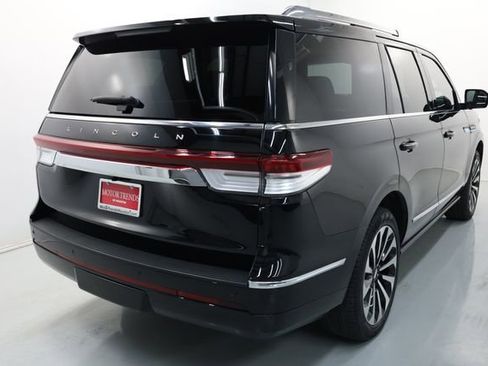 Used 2023 Lincoln Navigator Reserve image 31
