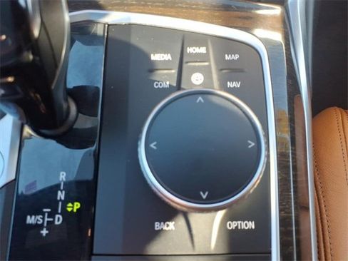 Used 2020 BMW 330i xDrive Sedan w/ Premium Package image 15